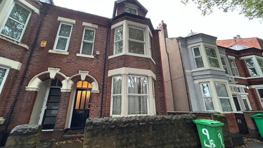 9 Lenton Boulevard   1