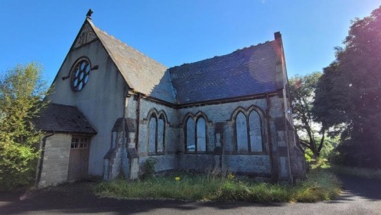 Church of the Holy Trinity   back