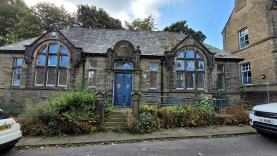 Former Almondbury Library   1